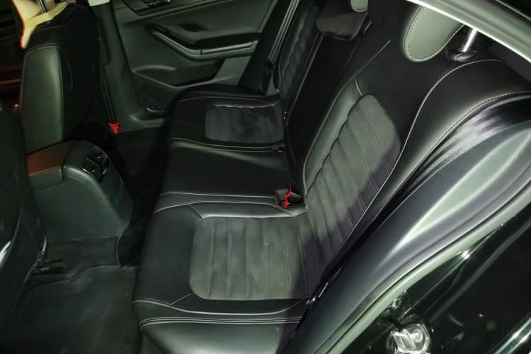 Used Volkswagen Sagitar 2015 230TSI Automatic Luxury Model Left Rear Seat