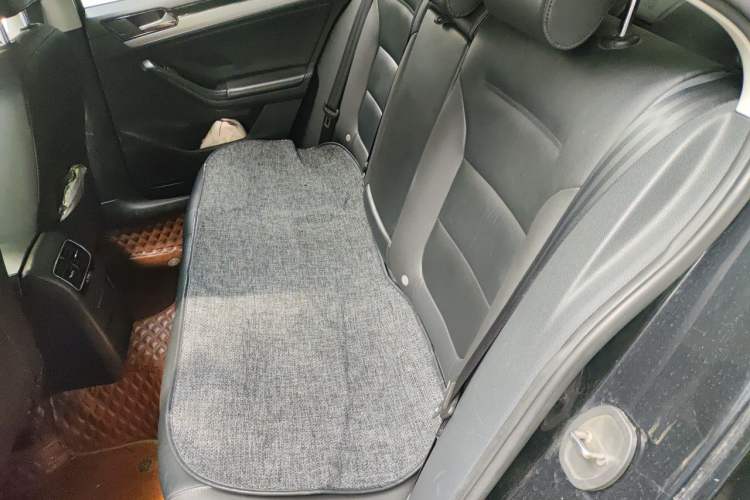 Used Volkswagen Sagitar 2015 230TSI Automatic Comfort Version Left Rear Seat