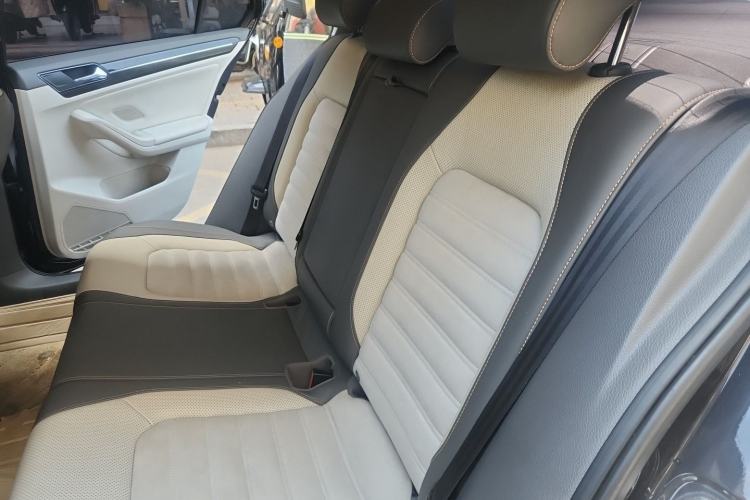 Used Volkswagen Sagitar 2015 230TSI Automatic Luxury Model Left Rear Seat