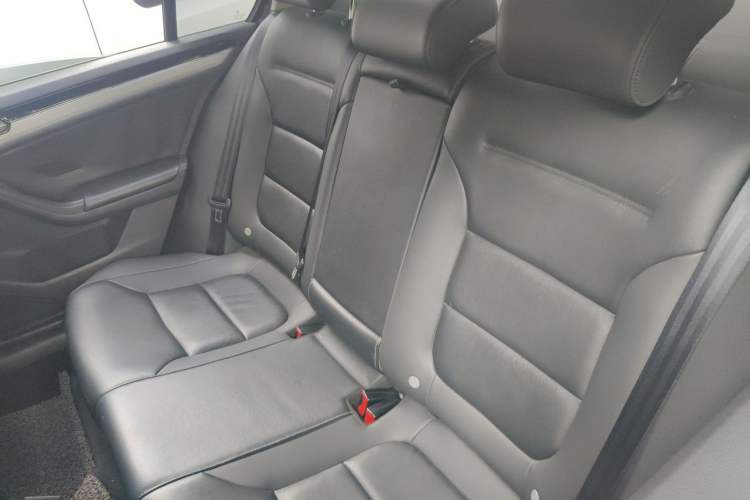 Used Volkswagen Sagitar 2015 230TSI Automatic Comfort Version Left Rear Seat