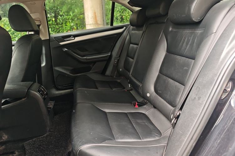 Used Volkswagen Sagitar 2015 1.6L Manual Comfort Model Left Rear Seat