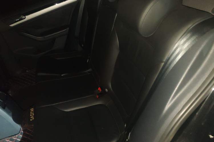Used Volkswagen Sagitar 2015 1.6L Automatic Comfort Model Left Rear Seat