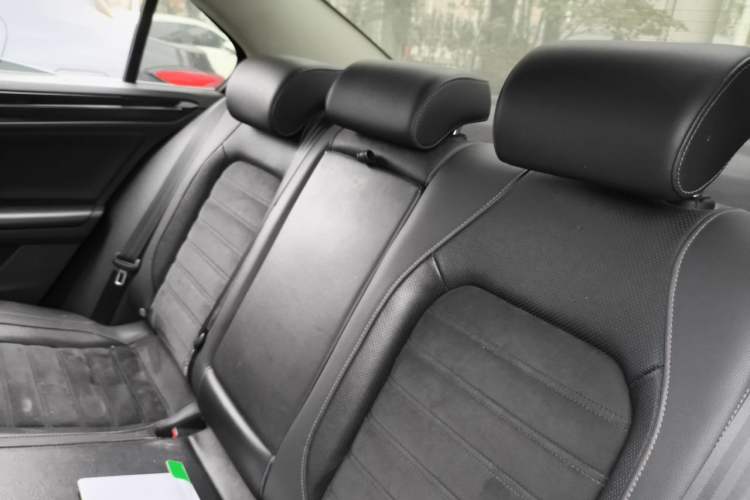 Used Volkswagen Sagitar 2015 230TSI Automatic Luxury Model Left Rear Seat