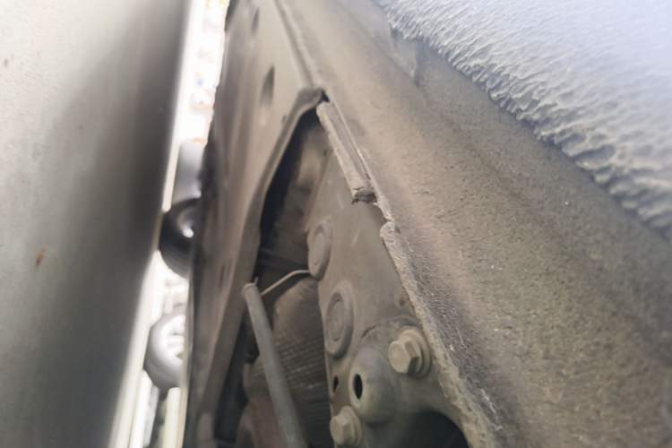 Used Volkswagen Sagitar 2015 1.6L Automatic Comfort Model Left Side Sill