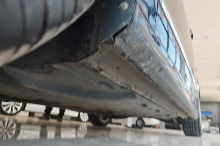 Used Volkswagen Sagitar 2015 1.6L Manual Comfort Model Left Side Sill