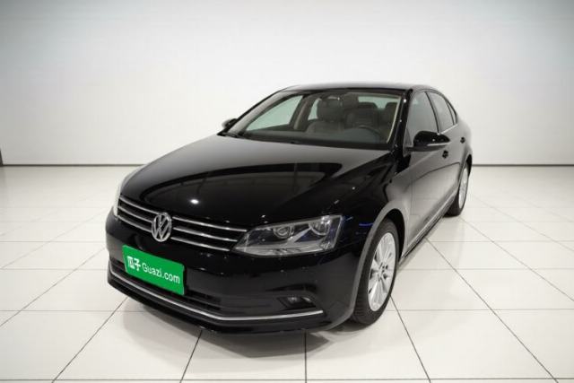 Ojetý Volkswagen Sagitar 2015 1.6L Automatic Comfort Model
