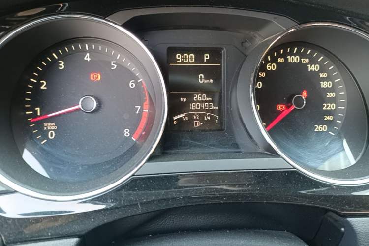 Used Volkswagen Sagitar 2015 1.6L Automatic Comfort Model Odometer Close Up