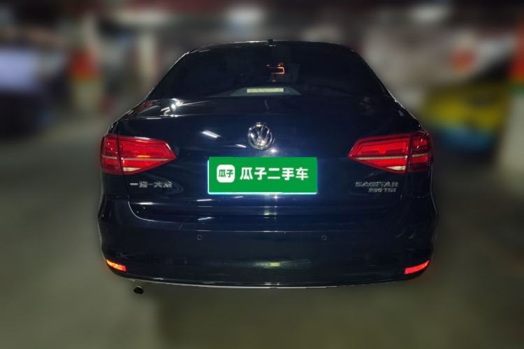 Used Volkswagen Sagitar 2015 230TSI Automatic Luxury Model Rear
