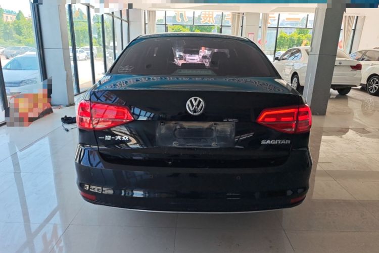 Used Volkswagen Sagitar 2015 1.6L Manual Comfort Model Rear
