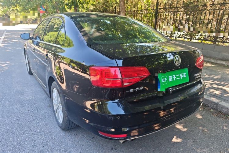 Used Volkswagen Sagitar 2015 230TSI Automatic Comfort Version Rear Left 45 Deg