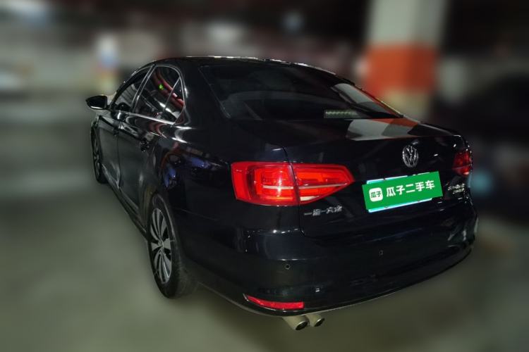 Used Volkswagen Sagitar 2015 230TSI Automatic Luxury Model Rear Left 45 Deg