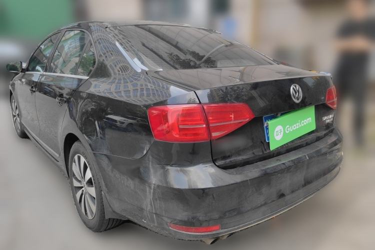 Used Volkswagen Sagitar 2015 230TSI Automatic Luxury Model Rear Left 45 Deg