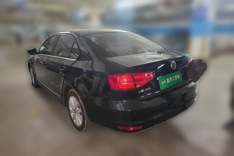 Used Volkswagen Sagitar 2015 230TSI Automatic Comfort Version Rear Left 45 Deg