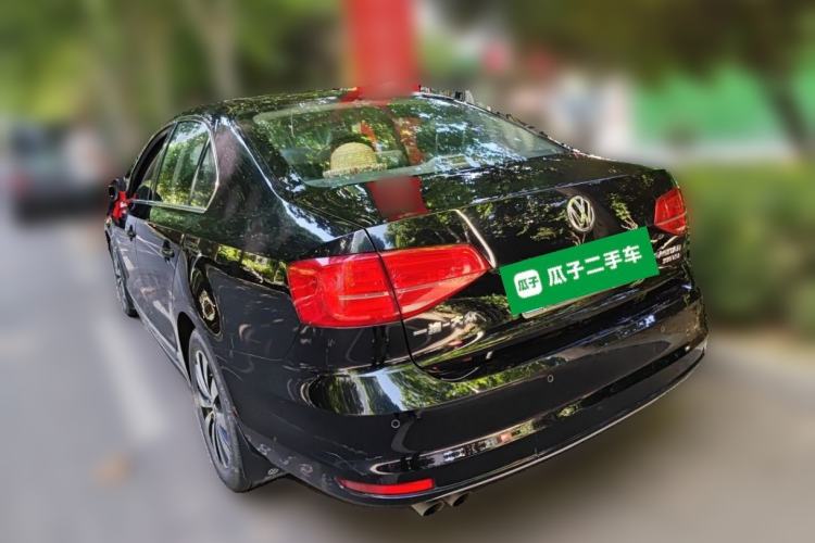 Used Volkswagen Sagitar 2015 230TSI Automatic Luxury Model Rear Left 45 Deg