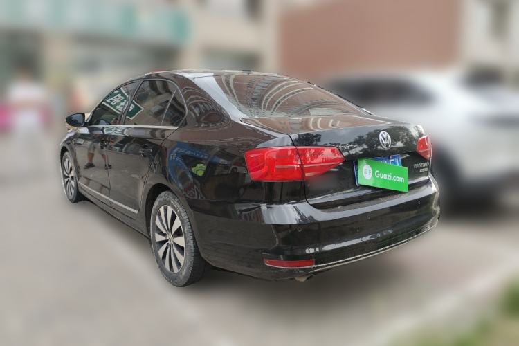 Used Volkswagen Sagitar 2015 230TSI Automatic Luxury Model Rear Left 45 Deg