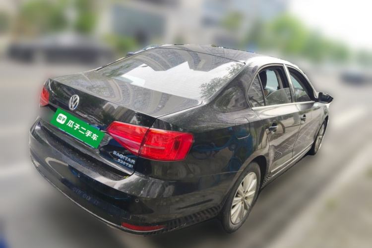Used Volkswagen Sagitar 2015 230TSI Automatic Comfort Version Rear Right 45 Deg