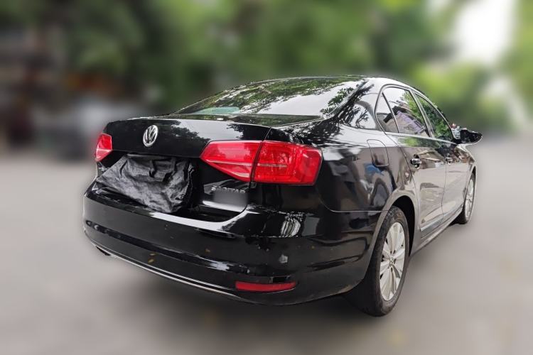 Used Volkswagen Sagitar 2015 230TSI Automatic Comfort Version Rear Right 45 Deg