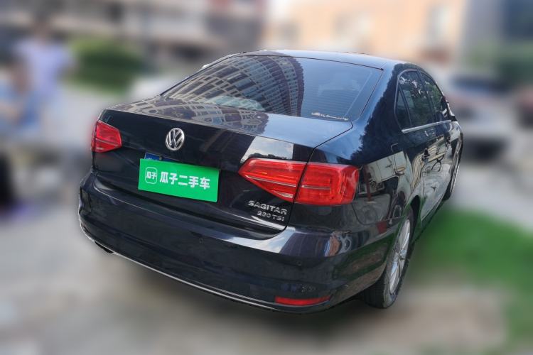 Used Volkswagen Sagitar 2015 230TSI Automatic Comfort Version Rear Right 45 Deg
