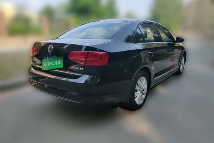 Used Volkswagen Sagitar 2015 1.6L Automatic Comfort Model Rear Right 45 Deg