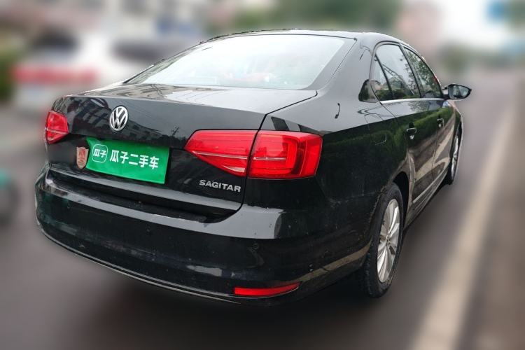 Used Volkswagen Sagitar 2015 1.6L Manual Comfort Model Rear Right 45 Deg
