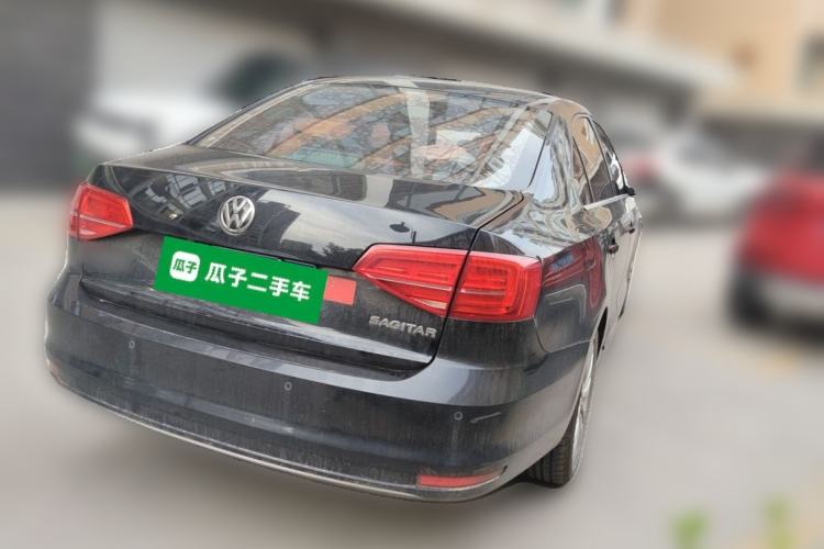 Used Volkswagen Sagitar 2015 1.6L Manual Comfort Model Rear Right 45 Deg