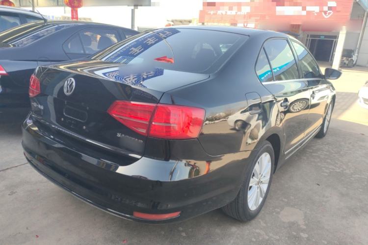 Used Volkswagen Sagitar 2015 230TSI Automatic Comfort Version Rear Right 45 Deg