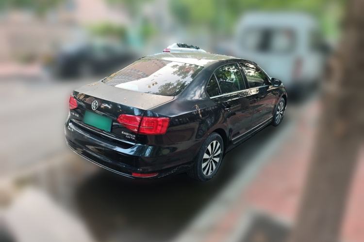 Used Volkswagen Sagitar 2015 230TSI Manual Luxury Edition Rear Right 45 Deg