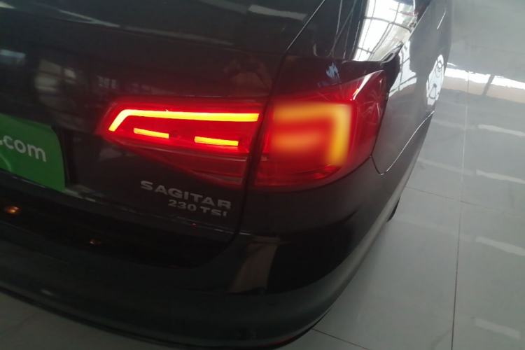 Used Volkswagen Sagitar 2015 230TSI Automatic Comfort Version Right Rear Taillight