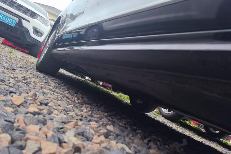 Used Volkswagen Sagitar 2015 1.6L Automatic Comfort Model Right Side Sill