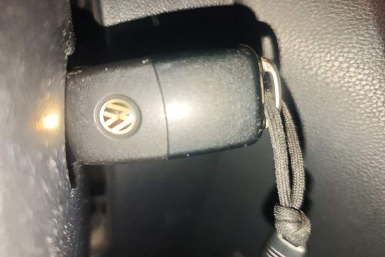 Used Volkswagen Sagitar 2015 1.6L Automatic Comfort Model Vehicle Key