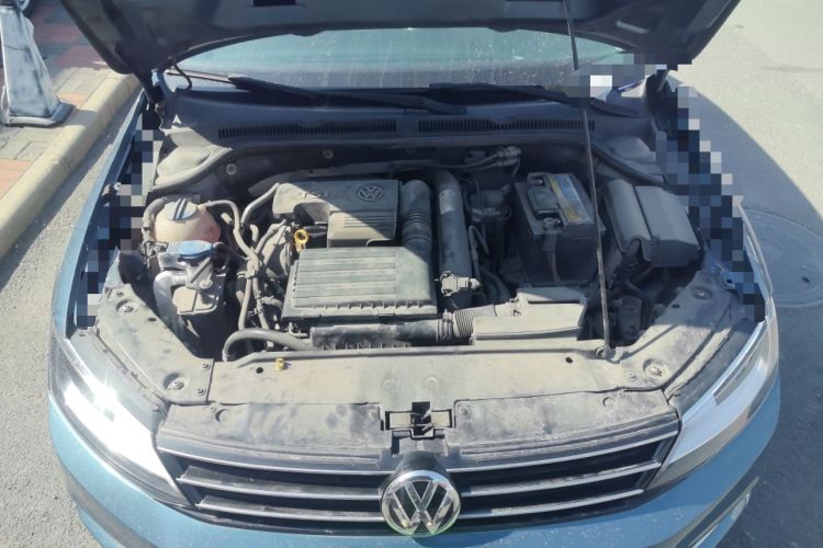 Used Volkswagen Sagitar 2015 230TSI Automatic Comfort Version Engine Bay