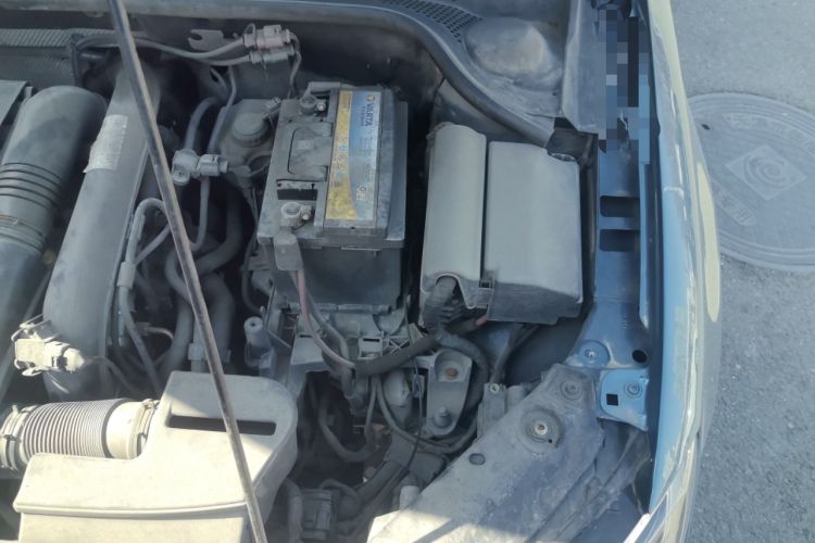 Used Volkswagen Sagitar 2015 230TSI Automatic Comfort Version Engine Bay Left