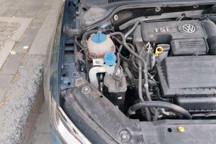 Used Volkswagen Sagitar 2015 230TSI Automatic Comfort Version Engine Bay Right