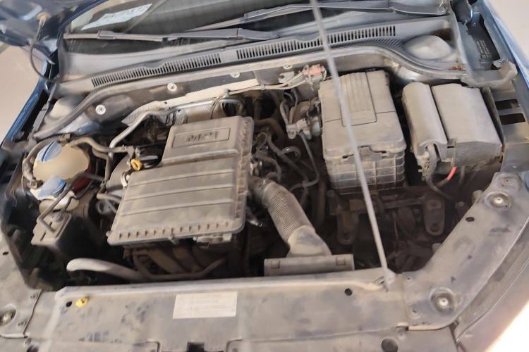 Used Volkswagen Sagitar 2015 1.6L Automatic Comfort Model Engine Bay