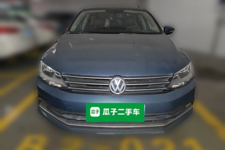 Used Volkswagen Sagitar 2015 1.6L Automatic Comfort Model Front
