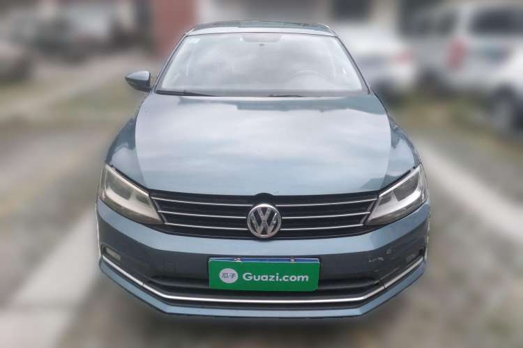 Used Volkswagen Sagitar 2015 230TSI Automatic Comfort Version Front