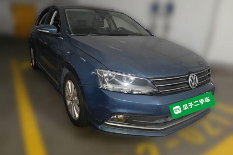 Used Volkswagen Sagitar 2015 1.6L Automatic Comfort Model Front Right 45 Deg