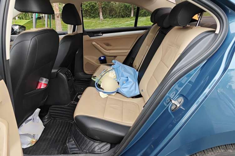 Used Volkswagen Sagitar 2015 230TSI Automatic Comfort Version Left Rear Seat