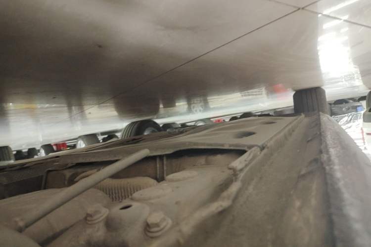 Used Volkswagen Sagitar 2015 230TSI Automatic Comfort Version Left Side Sill