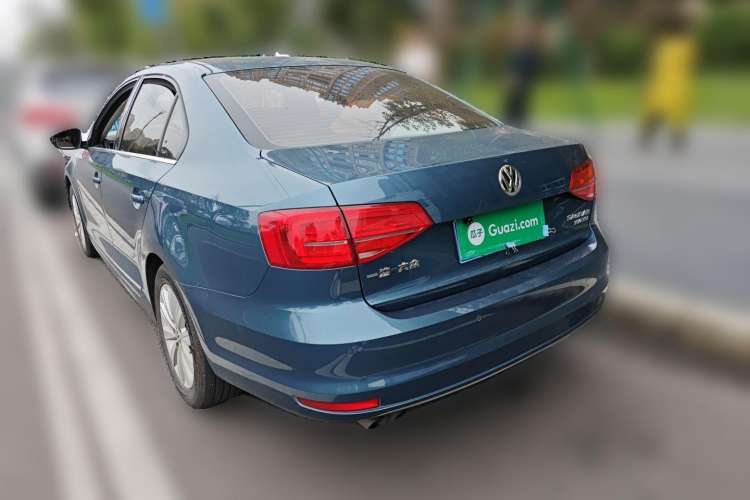 Used Volkswagen Sagitar 2015 230TSI Automatic Comfort Version Rear Left 45 Deg