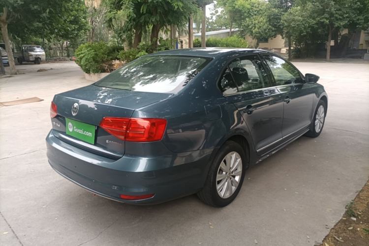 Used Volkswagen Sagitar 2015 230TSI Automatic Comfort Version Rear Right 45 Deg