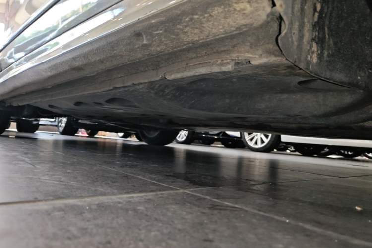 Used Volkswagen Sagitar 2015 1.6L Automatic Fashion Model Chassis Front Right
