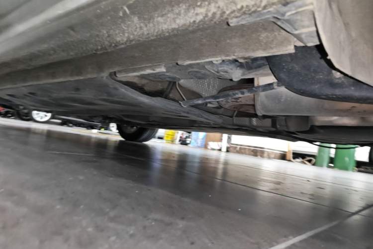 Used Volkswagen Sagitar 2015 1.6L Automatic Fashion Model Chassis Rear Left