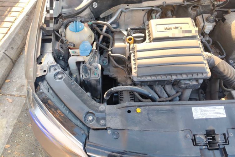 Used Volkswagen Sagitar 2015 1.6L Manual Comfort Model Engine Bay Right