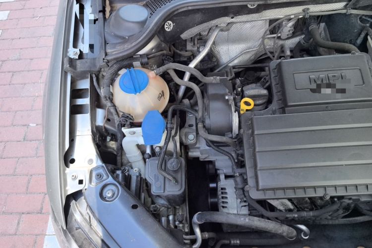 Used Volkswagen Sagitar 2015 1.6L Automatic Comfort Model Engine Bay Right