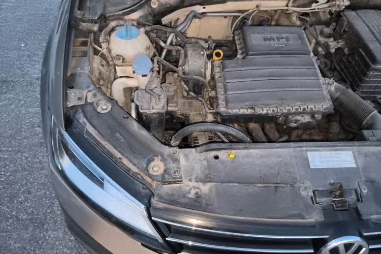 Used Volkswagen Sagitar 2015 1.6L Automatic Comfort Model Engine Bay Right