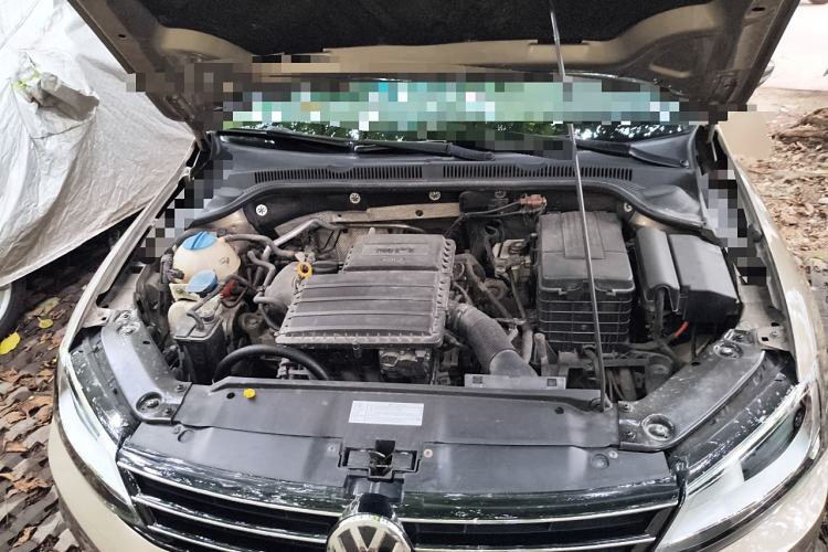 Used Volkswagen Sagitar 2015 1.6L Automatic Comfort Model Engine Bay