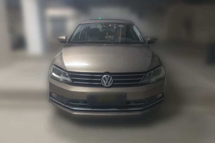 Used Volkswagen Sagitar 2015 230TSI Automatic Luxury Model Front