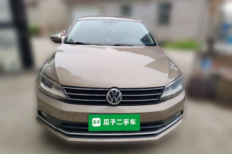 Used Volkswagen Sagitar 2015 1.6L Automatic Comfort Model Front