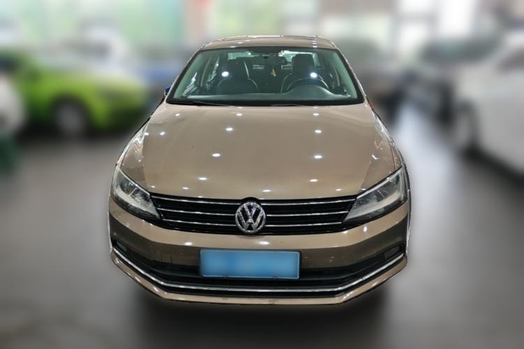 Used Volkswagen Sagitar 2015 1.6L Automatic Fashion Model Front